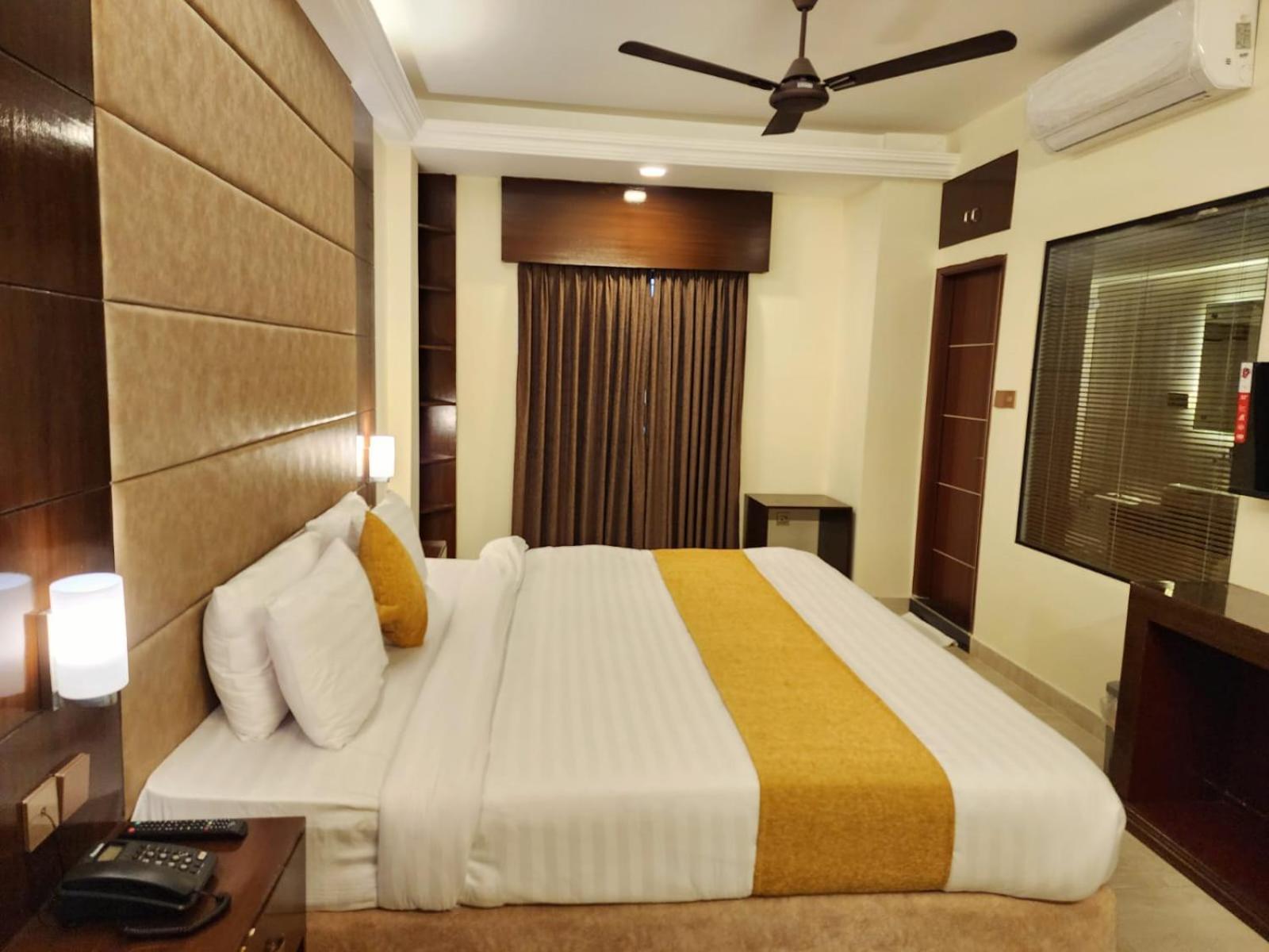 White Park Hotel & Suites Chittagong Exterior foto